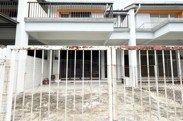 Kampar Double Storey Terraced House For Rent Perak 