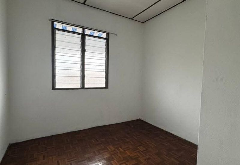 TAMAN BANDAR BARU MENGLEMBU