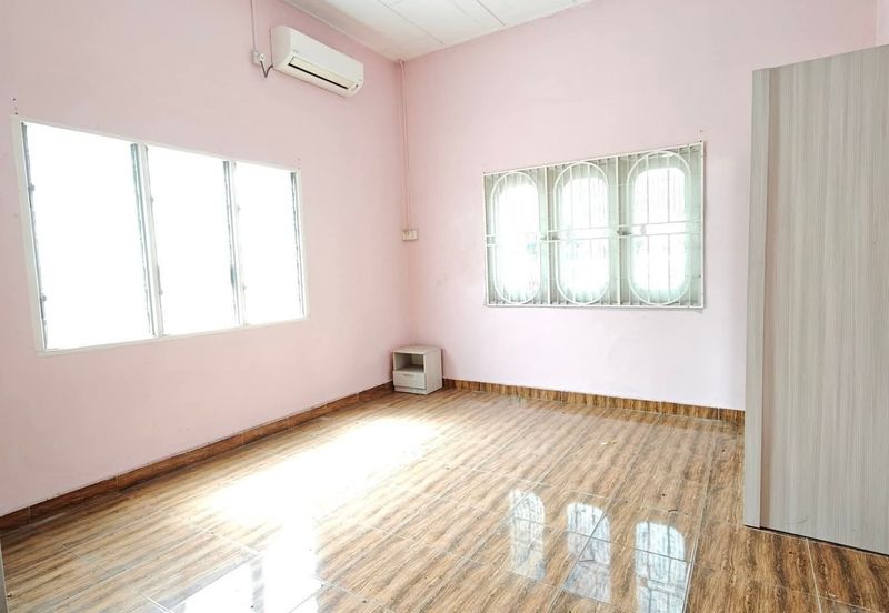 Kampung Baru Lahat Single Storey Bungalow House For Sale Ipoh Perak 