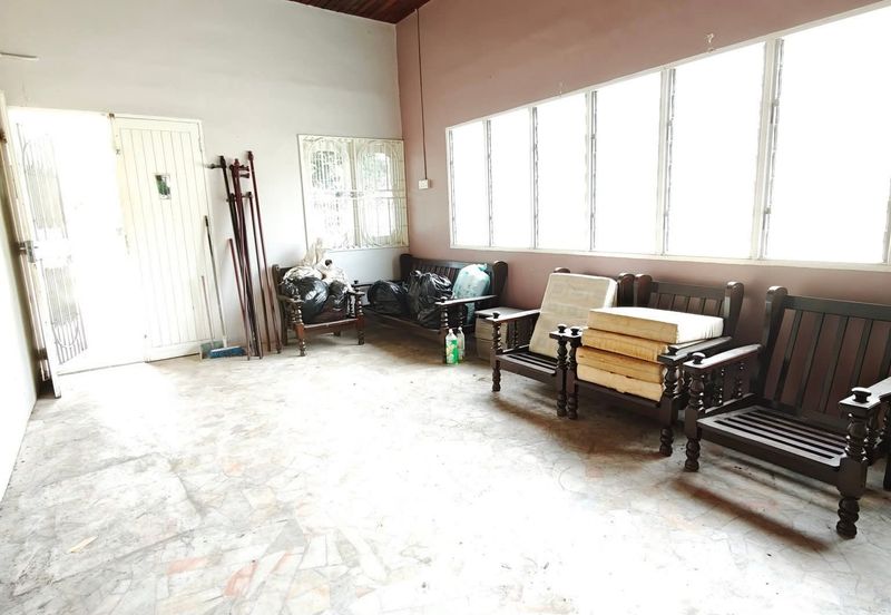 Kampung Baru Lahat Single Storey Bungalow House For Sale Ipoh Perak 