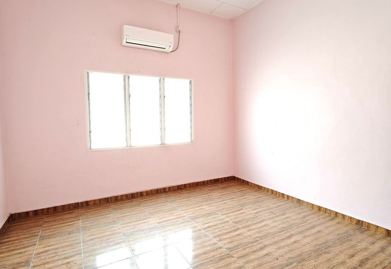 Kampung Baru Lahat Single Storey Bungalow House For Sale Ipoh Perak 