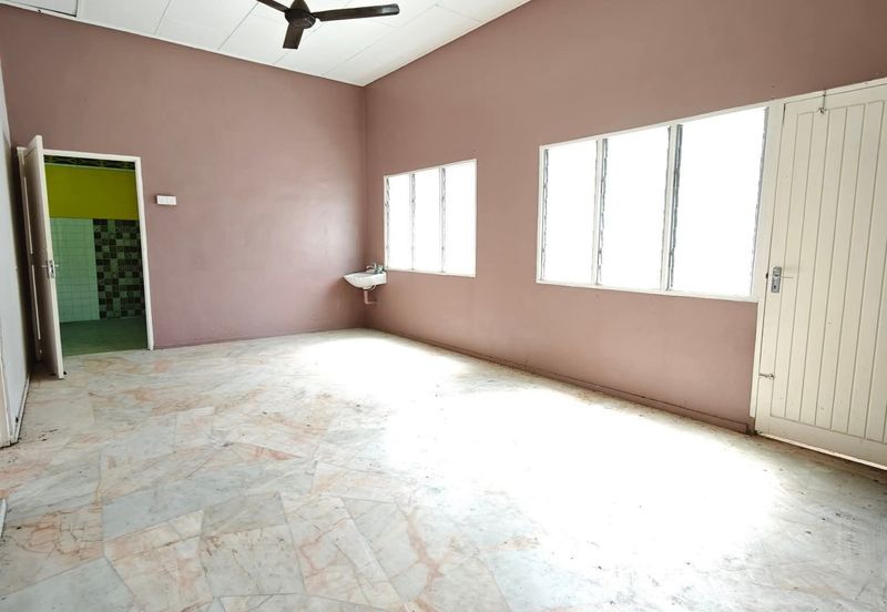 Kampung Baru Lahat Single Storey Bungalow House For Sale Ipoh Perak 