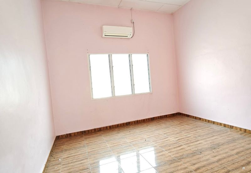 Kampung Baru Lahat Single Storey Bungalow House For Sale Ipoh Perak 