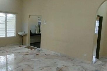 Tasek Kampung Tersusun Ipoh Single Storey Bungalow House For Rent 