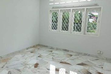 Tasek Kampung Tersusun Ipoh Single Storey Bungalow House For Rent 