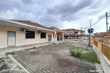 Tasek Single Storey Terraced Corner House For Rent Ipoh Perak