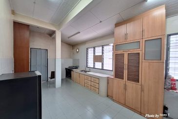 Tasek Single Storey Terraced Corner House For Rent Ipoh Perak