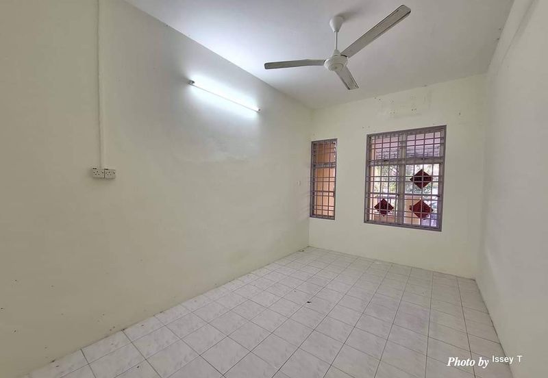Menglembu Single Storey Terraced House For Rent Ipoh Perak