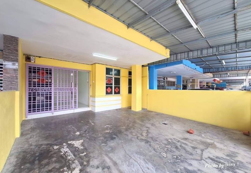 Menglembu Single Storey Terraced House For Rent Ipoh Perak