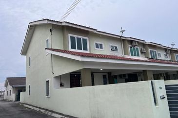 DESA LAHAT SRI -WANG