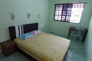 Taman Cempaka Fully Furnished Double Storey Terraced House For Rent Ipoh Perak 