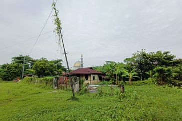 Batu Gajah Kampung Serani Bungalow Land For Sale Perak
