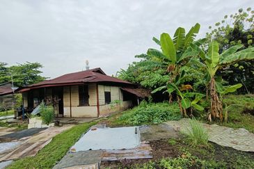 Batu Gajah Kampung Serani Bungalow Land For Sale Perak