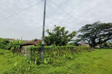 Batu Gajah Kampung Serani Bungalow Land For Sale Perak