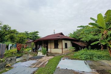 Batu Gajah Kampung Serani Bungalow Land For Sale Perak
