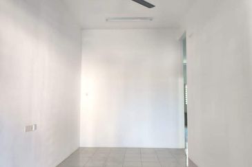 DESA LAHAT SRI -WANG