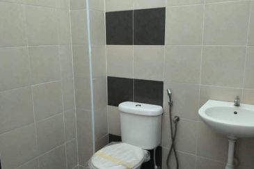 DESA LAHAT SRI -WANG