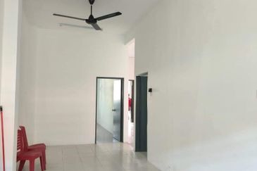 DESA LAHAT SRI -WANG