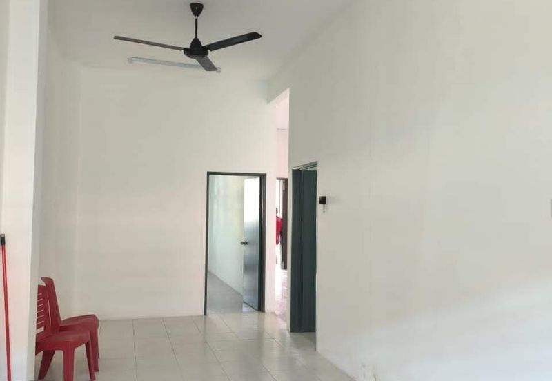 DESA LAHAT SRI -WANG