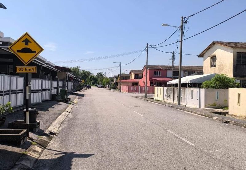 DESA LAHAT SRI -WANG