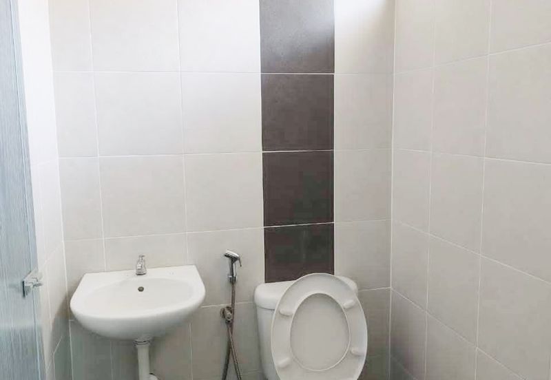 DESA LAHAT SRI -WANG