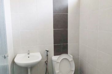 DESA LAHAT SRI -WANG