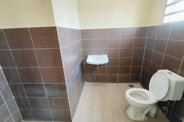 Pengkalan indah Ipoh Double Storey House For Rent Pengkalan Station 18 Pasir Puteh Ipoh Perak 