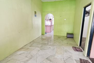 Batu Gajah Taman Sri Cahaya Single Storey Terraced House For Rent Batu Gajah Perak 