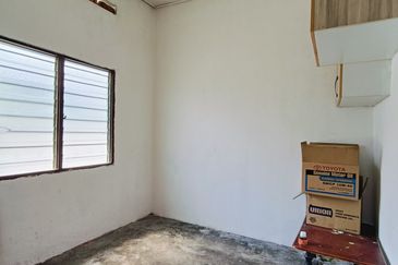 Batu Gajah Taman Sri Cahaya Single Storey Terraced House For Rent Batu Gajah Perak 