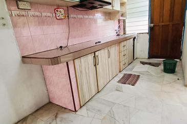 Batu Gajah Taman Sri Cahaya Single Storey Terraced House For Rent Batu Gajah Perak 