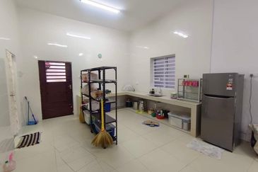 Falim Single Storey Terraced House For Rent Lahat Falim Menglembu Ipoh Perak 