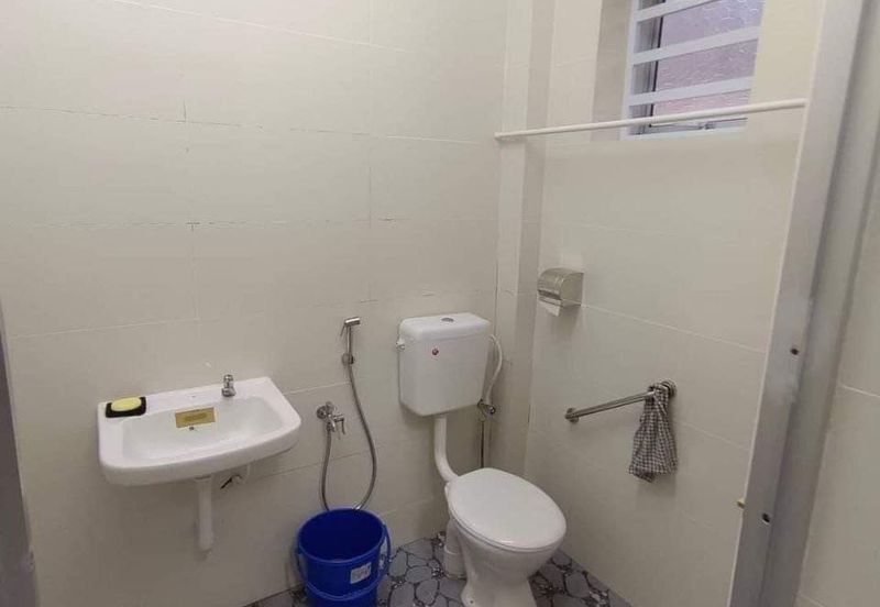 Falim Single Storey Terraced House For Rent Lahat Falim Menglembu Ipoh Perak 