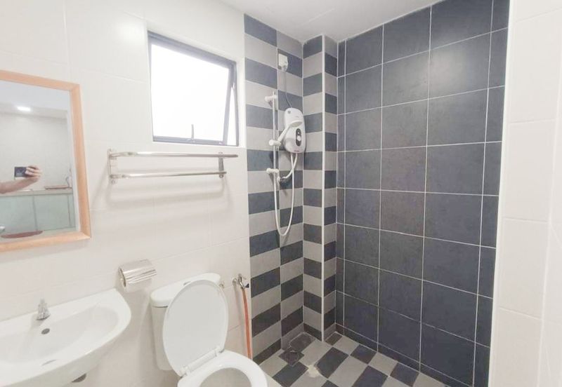 Manhattan Condominium