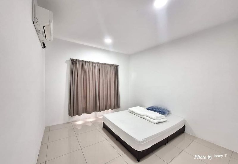 Manhattan Condominium