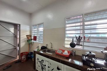 Taman Pengkalan Precinct 18