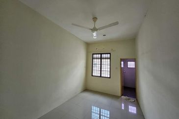 Taman Pengkalan Utama