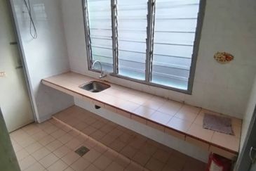 Batu Gajah Pusing Single Storey Corner House For Rent Perak