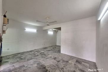 Taman Cempaka Double Storey Terraced House For Rent Ipoh Perak 