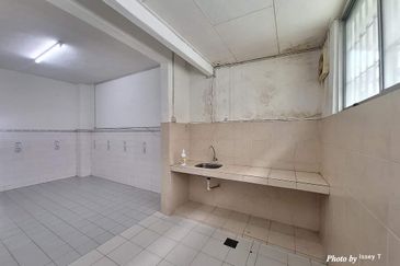 Taman Cempaka Double Storey Terraced House For Rent Ipoh Perak 