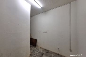 Taman Cempaka Double Storey Terraced House For Rent Ipoh Perak 