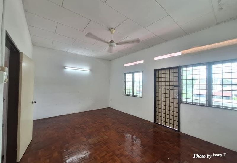 Taman Cempaka Double Storey Terraced House For Rent Ipoh Perak 