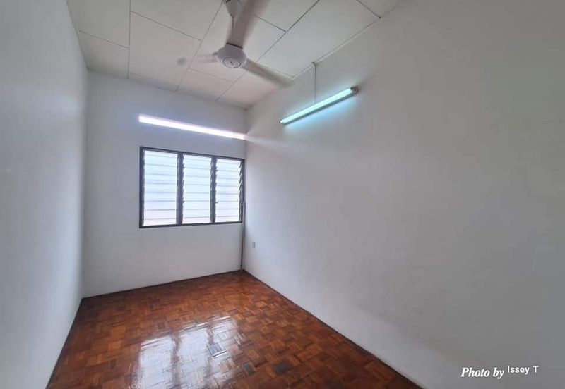 Taman Cempaka Double Storey Terraced House For Rent Ipoh Perak 