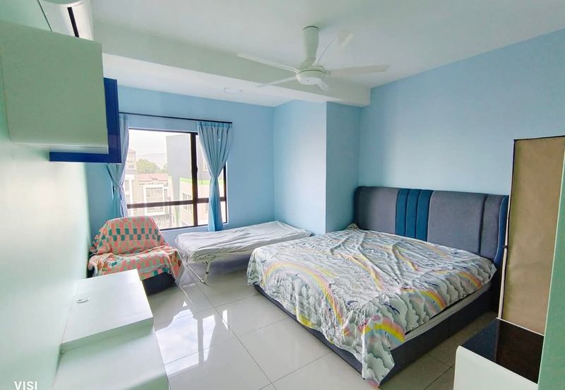 Manhattan Condominium