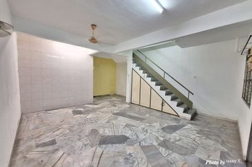 TAMAN BANDAR BARU MENGLEMBU