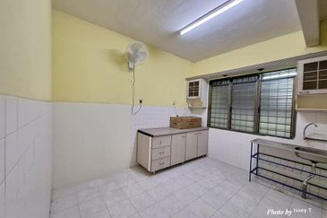 TAMAN BANDAR BARU MENGLEMBU