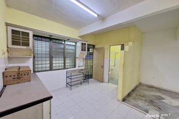 TAMAN BANDAR BARU MENGLEMBU