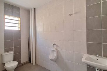 Gunung Rapat Wira Jaya Ground Floor Shop Lot For Rent Ipoh Perak 