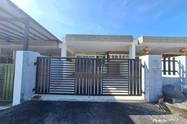 DESA LAHAT SRI -WANG