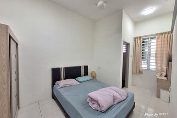 DESA LAHAT SRI -WANG