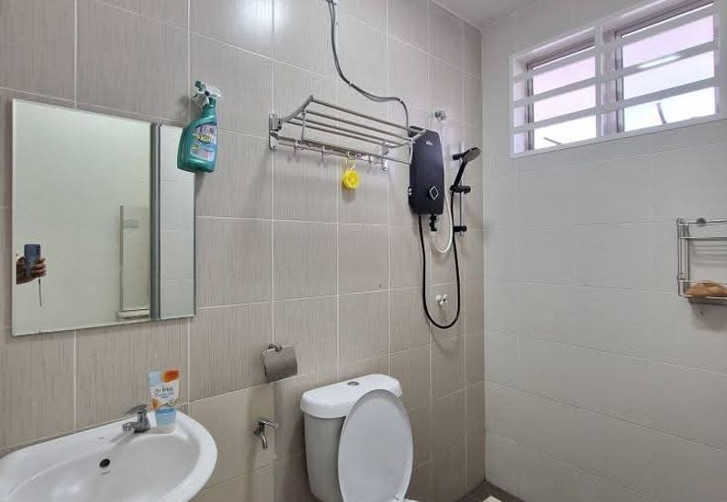 DESA LAHAT SRI -WANG